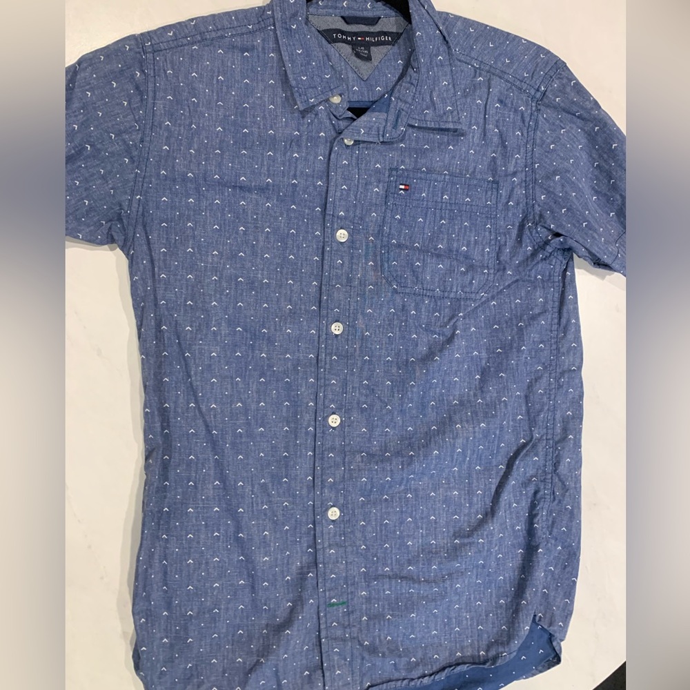 Tommy Hilfiger Patterned Button Up Tee - Picture 3 of 5